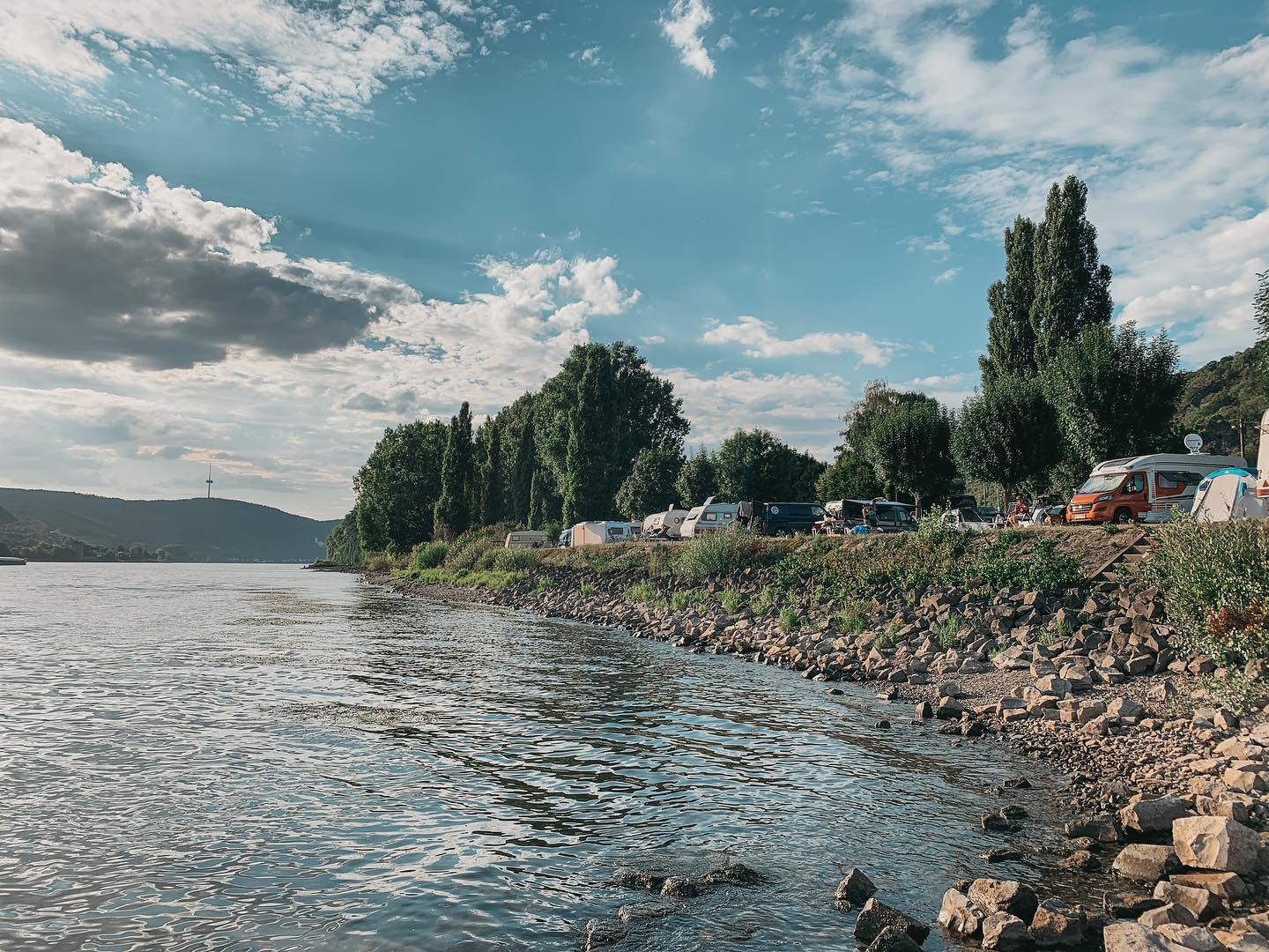 Green Camping am Rhein