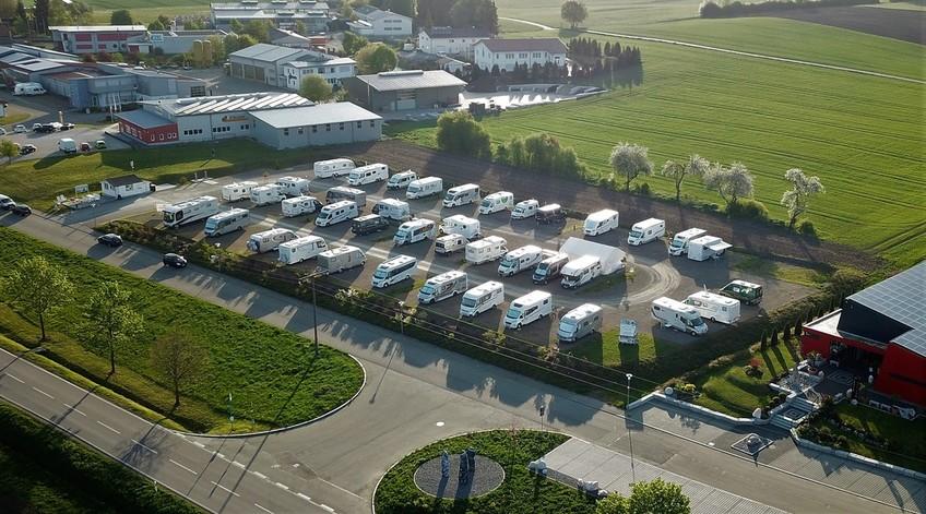 Reisemobilpark Turm und Kristalle